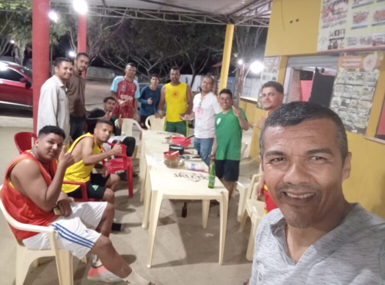 A turma do baba da alegria (dia de sexta-feira) na Arena Juventude em festa!!